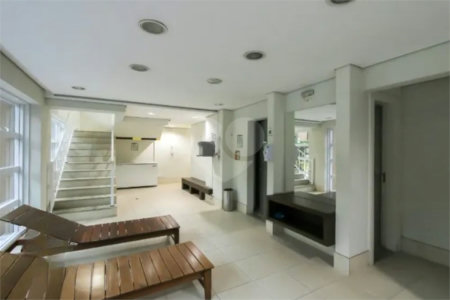 Apartamento para alugar com 3 quartos, sendo 1 suíte, em Vila Olímpia, São Paulo, SP