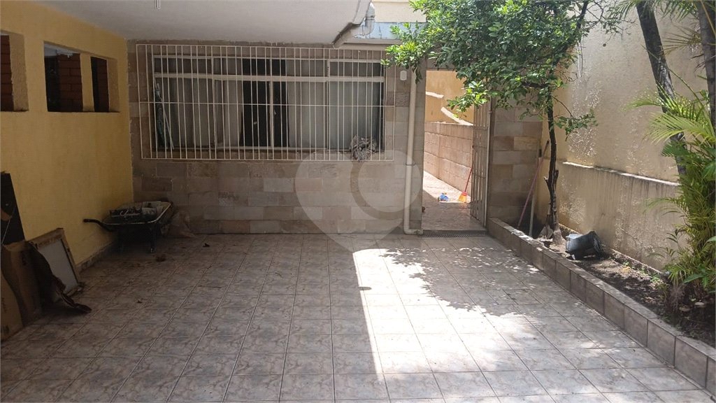 Sobrado à venda com 3 quartos, sendo 1 suíte, em Parque Edu Chaves, São Paulo, SP