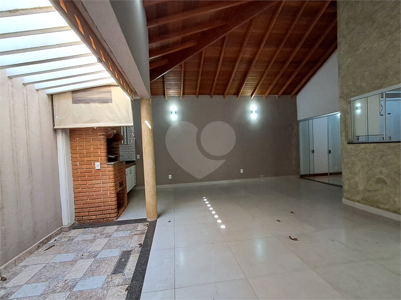 Casa à venda próxima ao SESC com 3 suites