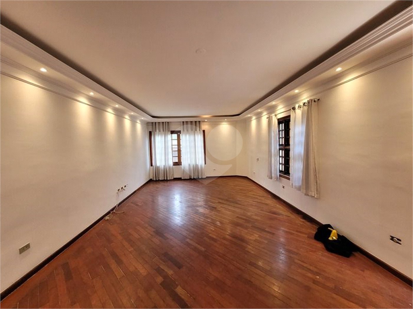 Casa térrea assobradada