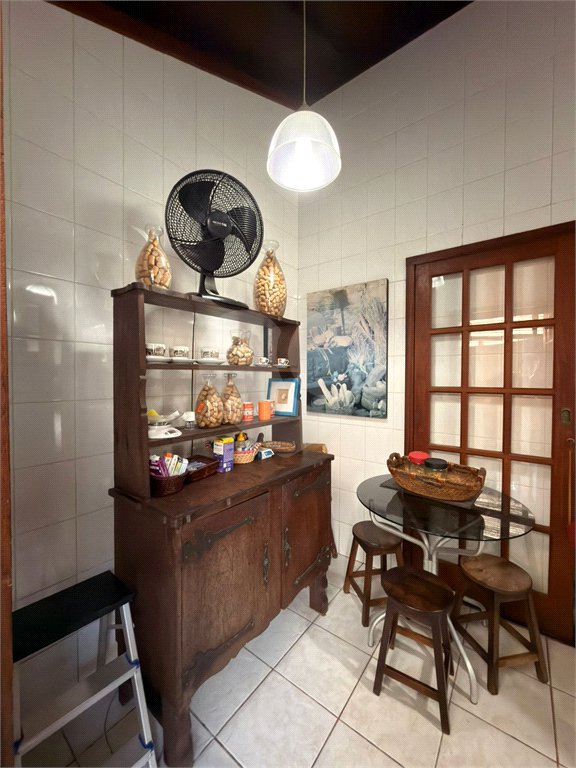 Casa à venda com 3 suítes em Portinho, Cabo Frio, RJ