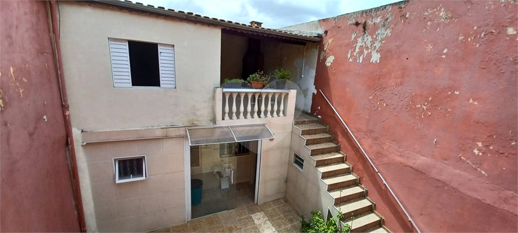 Sobrado à venda com 3 quartos, sendo 1 suíte, em Tremembé, São Paulo, SP