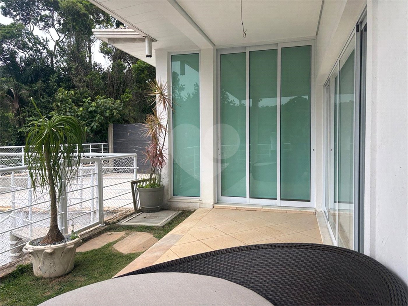 Casa à venda com 4 quartos, sendo 3 suítes, no condomínio Parque Itatiaia, Mairiporã - SP