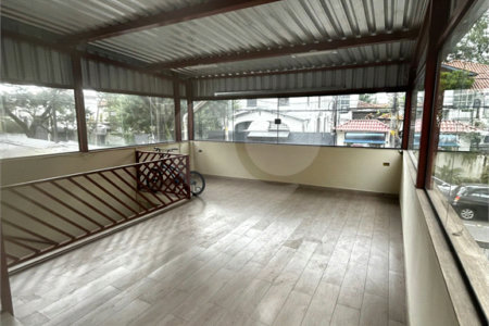 Sobrado à venda ou para alugar com 3 quartos em Higienópolis, São Paulo, SP