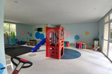 Cobertura à venda com 4 quartos, sendo 3 suítes,  em Cidade São Francisco, São Paulo, SP