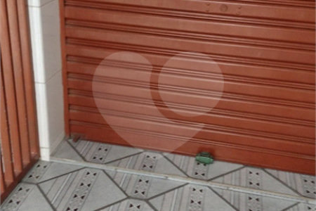 Casa à venda com 4 quartos, sendo 1 suíte,  em Jardim Cacique, Suzano, SP