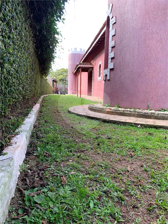 Casa à venda com 4 quartos, sendo 1 suíte, em Loteamento Rancho Maringá II, Atibaia, SP