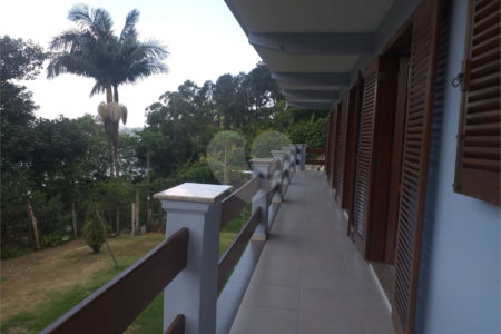 Casa de Vila à venda com 4 suítes em Guarapiranga, São Paulo, SP
