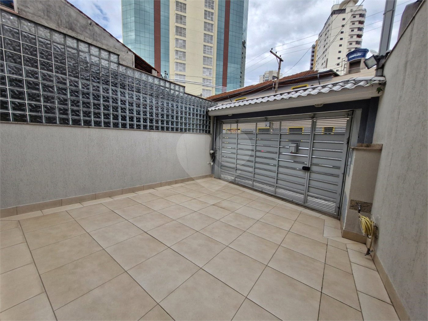 Casa à venda com 3 quartos, sendo 1 suíte,  em Santana, São Paulo, SP