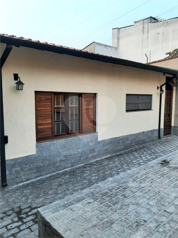 Casa Térrea à venda com 3 quartos, sendo 1 suíte, em Vila Lavínia, Mogi das Cruzes, SP