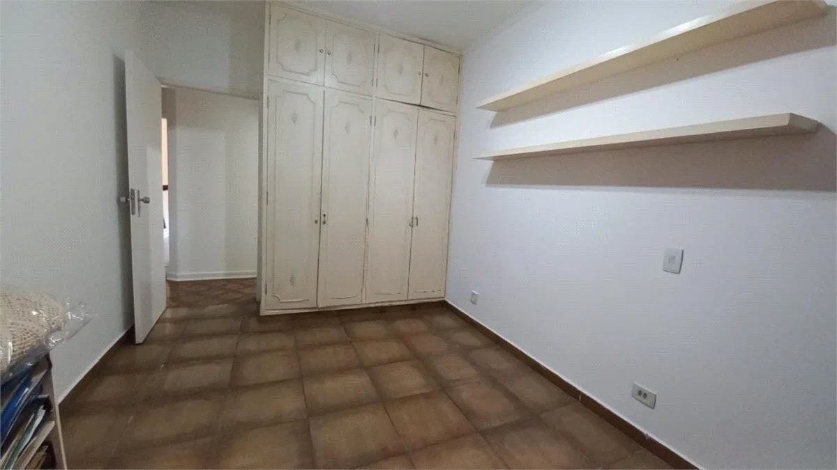 Casa à venda com 3 quartos, sendo 1 suíte, em Jardim Colombo, São Paulo, SP