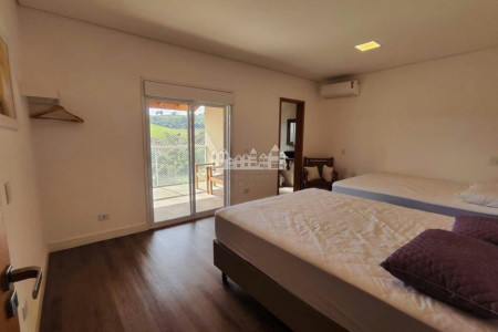 Casa à venda com 6 suítes no condomínio Portal Ouro Verde, Atibaia - SP
