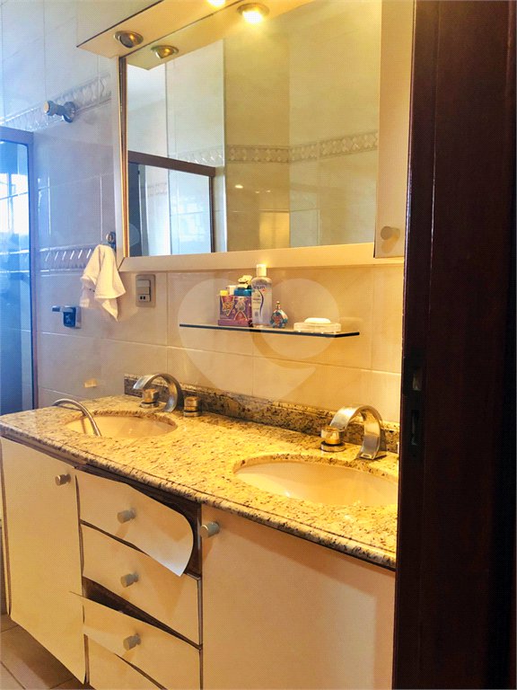 Sobrado à venda com 3 quartos, sendo 2 suítes,  em Mandaqui, São Paulo, SP