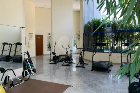 Apartamento à venda com 3 quartos, sendo 1 suíte, em Vila Gomes Cardim, São Paulo, SP