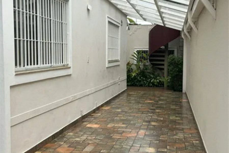Casa à venda com 4 quartos, sendo 2 suítes, em Vila Romana, São Paulo, SP
