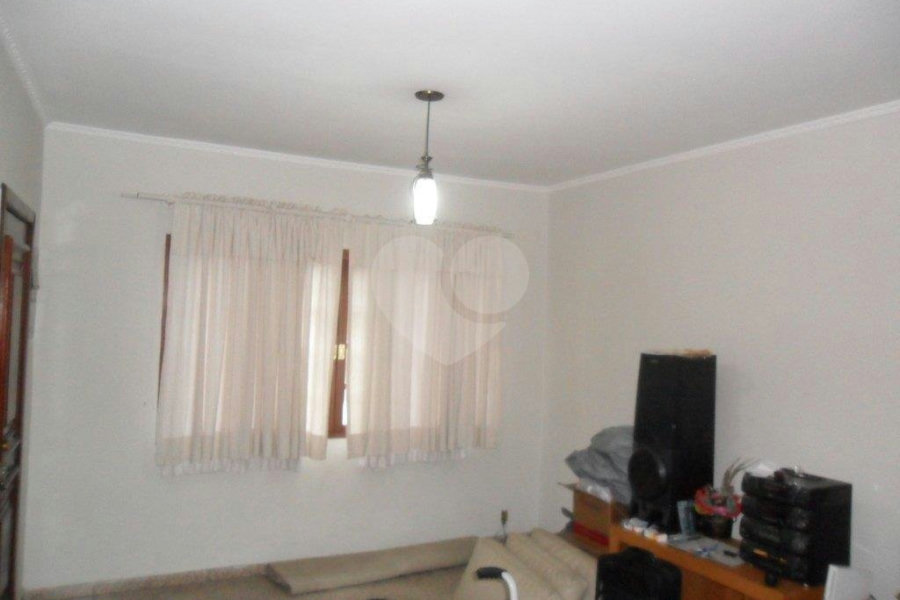 Sobrado à venda com 3 quartos, sendo 1 suíte, em Vila Romero, São Paulo, SP