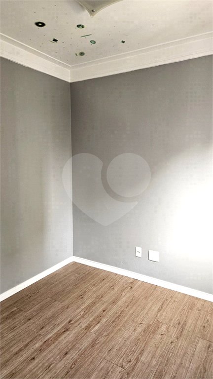 Apartamento à venda com 3 quartos, sendo 1 suíte, em Vila Paulo Silas, São Paulo, SP