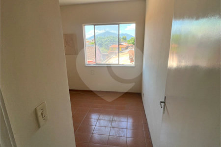 Apartamento para alugar com 2 quartos em Campo Grande, Rio de Janeiro, RJ
