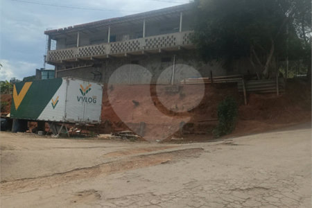 Terreno à venda com 1 suíte em Sítio Areião, São Paulo, SP