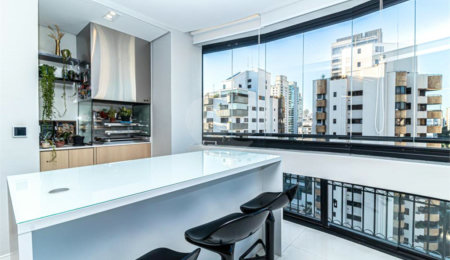 Apartamento à venda ou para alugar com 3 suítes em Indianópolis, São Paulo, SP