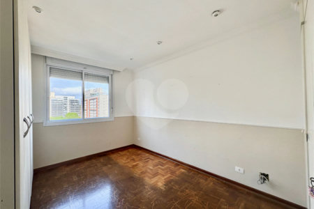 Apartamento à venda com 4 quartos, sendo 1 suíte, em Chácara Santo Antônio, São Paulo, SP