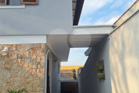 Sobrado à venda com 4 quartos, sendo 1 suíte, em Jardim Leonor Mendes de Barros, São Paulo, SP