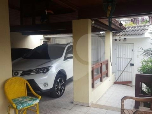 Sobrado à venda com 5 quartos, sendo 1 suíte,  em Jardim Virginia Bianca, São Paulo, SP