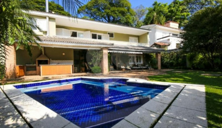 Casa à venda com 3 quartos, sendo 2 suítes,  em Vila Tramontano, São Paulo, SP