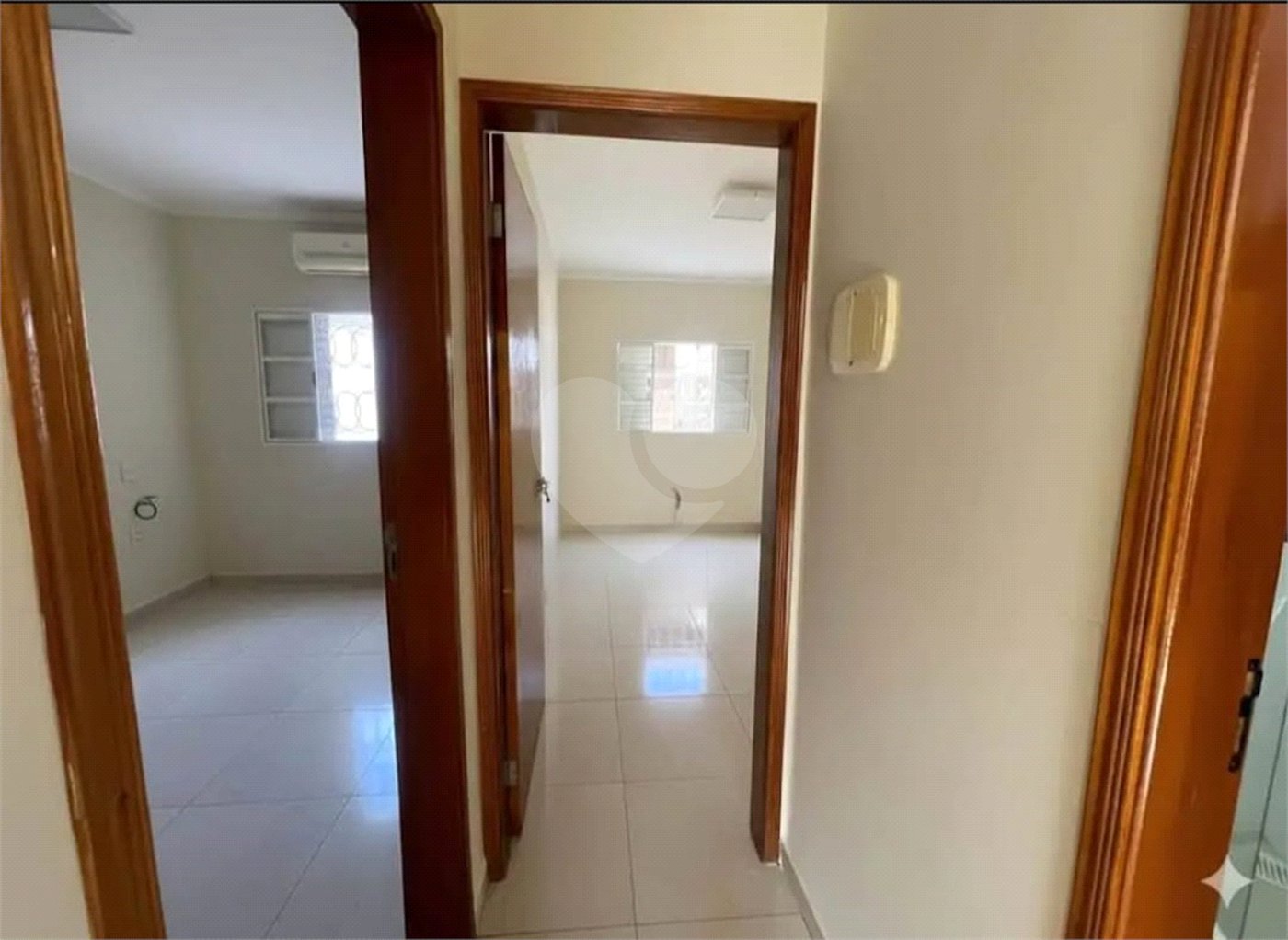 Casa à venda com 2 quartos, sendo 1 suíte, no condomínio Alvorada, Araraquara - SP