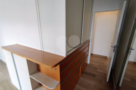 Apartamento à venda com 3 suítes em Anhangabaú, Jundiaí, SP