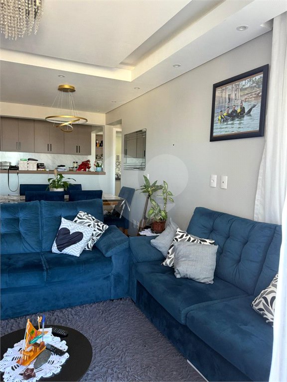 Apartamento à venda com 3 quartos, sendo 1 suíte, em Vila São João, Poá, SP