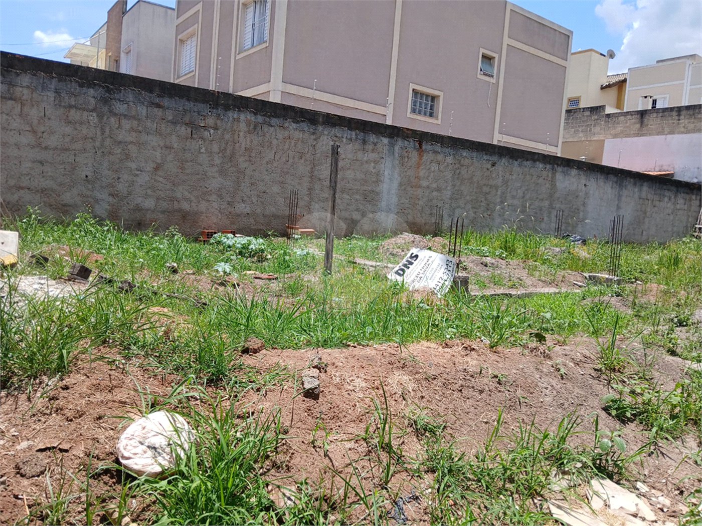 Casa à venda com 2 quartos, sendo 1 suíte, em Jardim das Palmeiras, Atibaia, SP