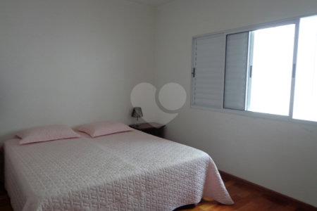 Sobrado à venda com 4 quartos, sendo 2 suítes, em Jardim São Bento, São Paulo, SP