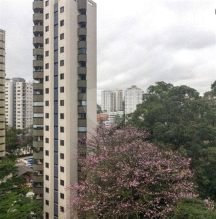 Apartamento à venda com 3 suítes em Vila Andrade, São Paulo, SP