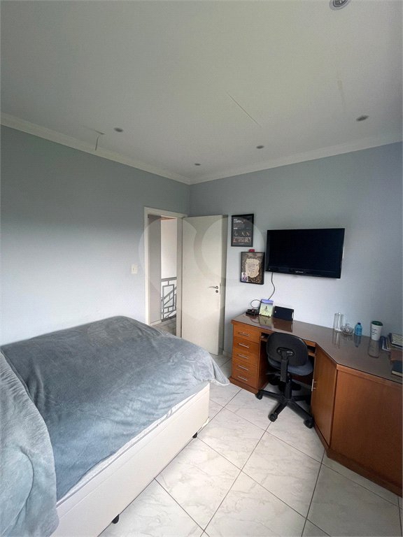 Casa à venda com 5 quartos, sendo 1 suíte, no condomínio Residencial Green Ville, Rio de Janeiro - RJ