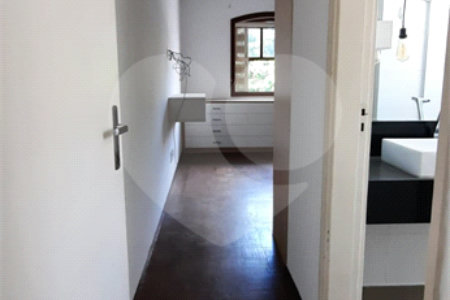 Sobrado à venda com 3 quartos, sendo 1 suíte, em Vila Firmiano Pinto, São Paulo, SP