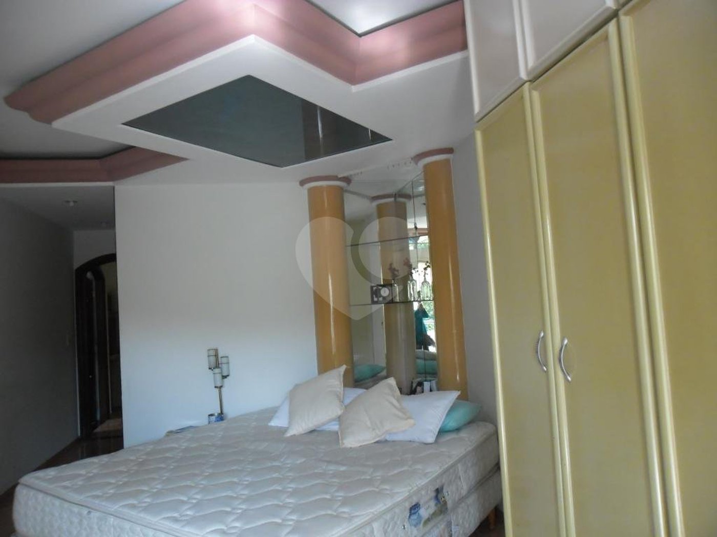Sobrado à venda com 4 quartos, sendo 2 suítes, em Vila Mazzei, São Paulo, SP