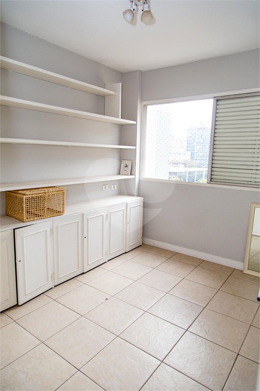 Apartamento à venda ou para alugar com 3 quartos, sendo 1 suíte, em Cerqueira César, São Paulo, SP