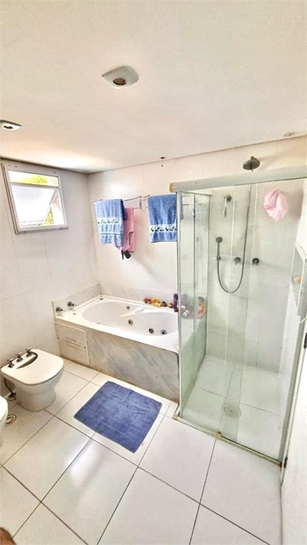 Apartamento à venda com 3 suítes em Vila Romana, São Paulo, SP