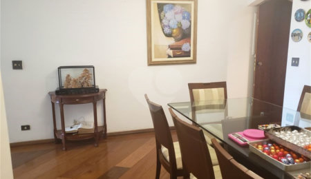 Apartamento à venda com 3 quartos, sendo 1 suíte,  em Santo Amaro, São Paulo, SP