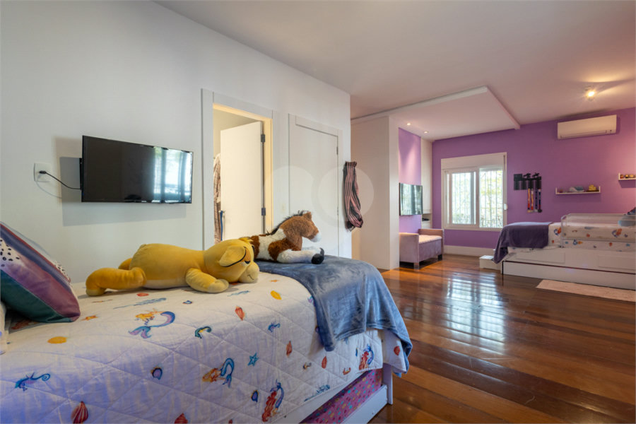 Casa à venda com 4 suítes em Jardim Guedala, São Paulo, SP