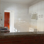 Casa para alugar com 3 quartos, sendo 1 suíte, em Vila Petrópolis, Atibaia, SP