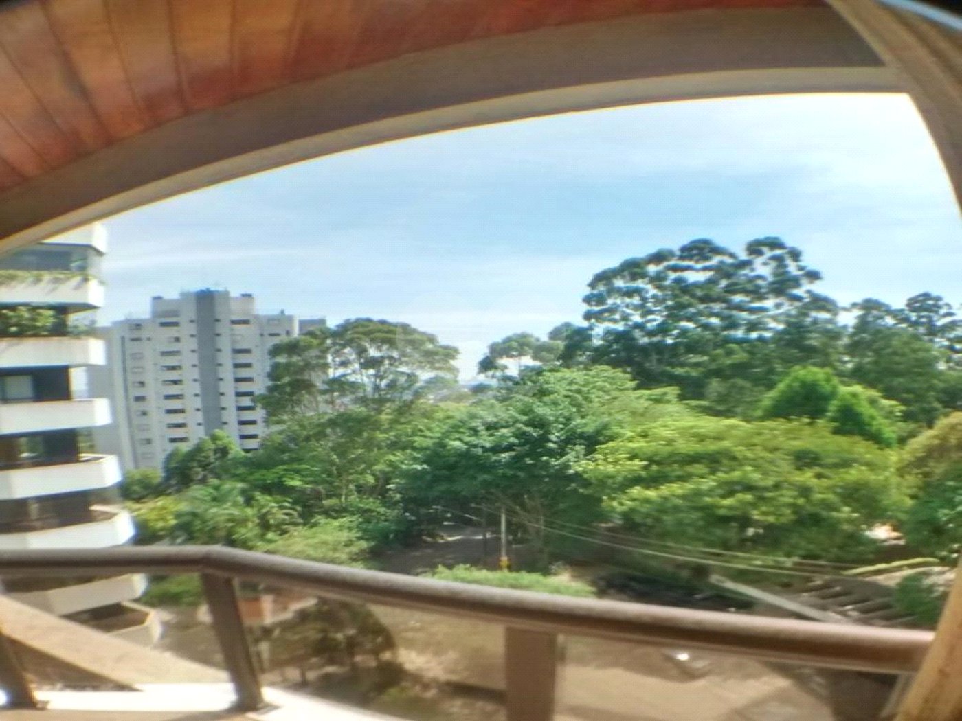 Apartamento à venda com 3 suítes em Vila Suzana, São Paulo, SP