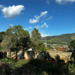 Casa à venda com 4 suítes em Vila Petrópolis, Atibaia, SP