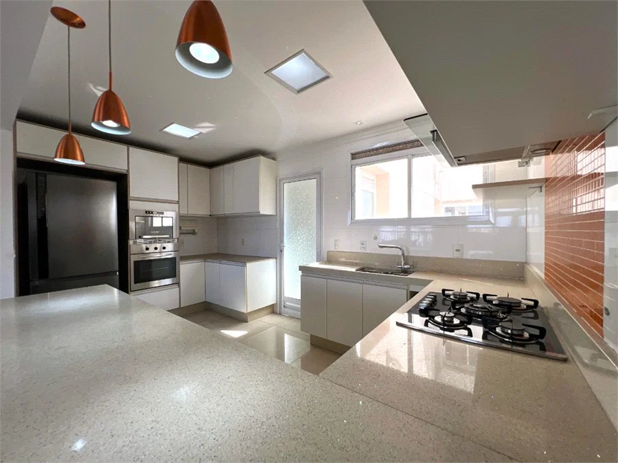 Apartamento à venda com 3 quartos, sendo 1 suíte, em Vila Andrade, São Paulo, SP