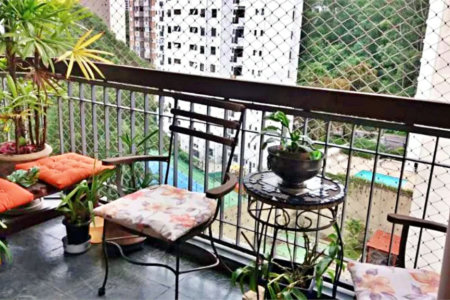 Apartamento à venda com 3 quartos, sendo 1 suíte, em Vila Andrade, São Paulo, SP