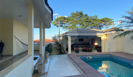 Casa à venda com 4 quartos, sendo 3 suítes, em Tucuruvi, São Paulo, SP