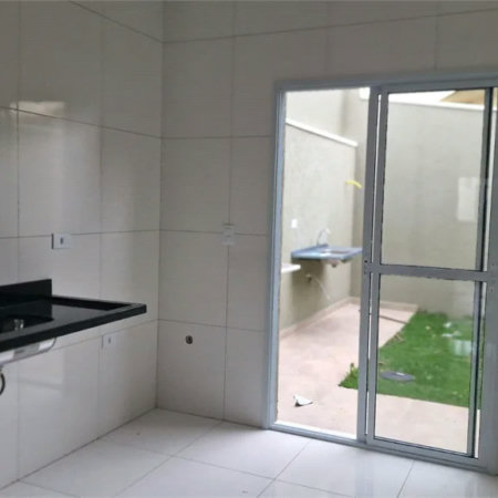 Casa à venda com 2 suítes em Jardim Sarah, São Paulo, SP