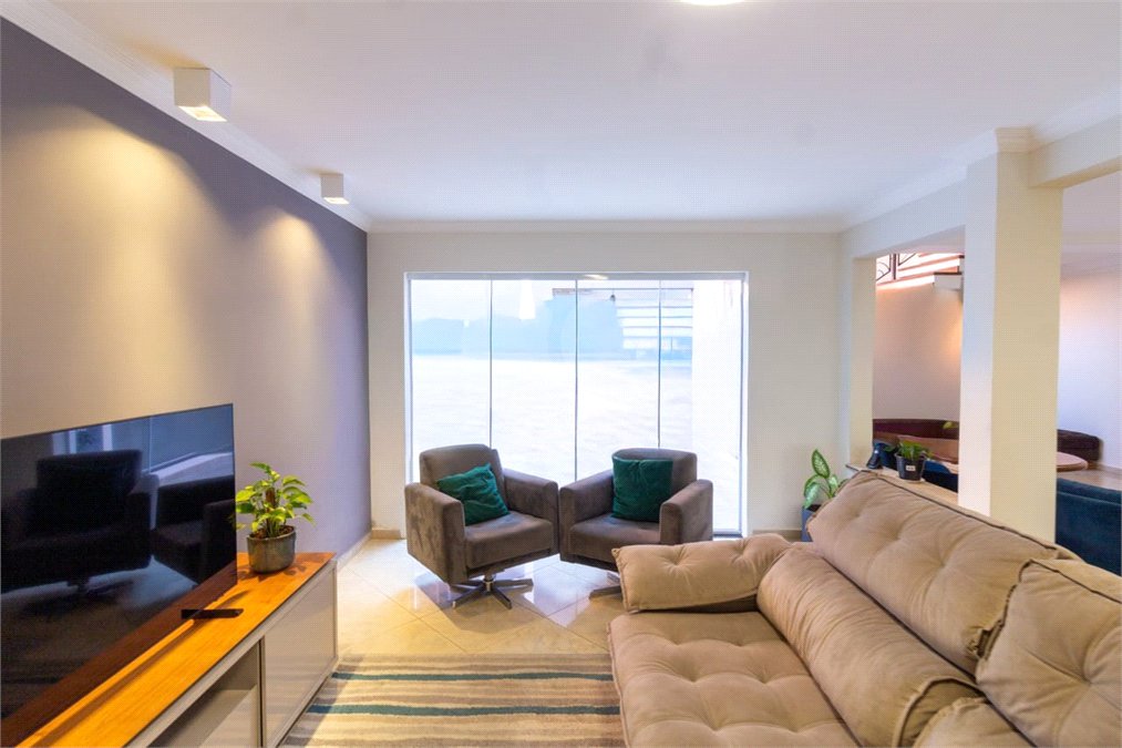 Casa à venda com 3 suítes no condomínio Da Serra, São Paulo - SP