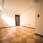 Casa com 4 Dormitórios e área de lazer com piscina